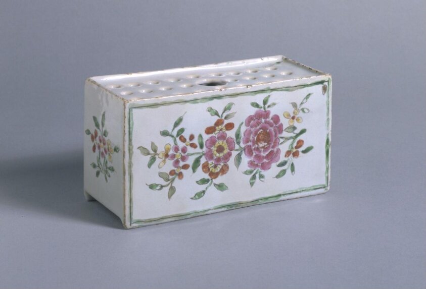 Flower-brick — ca. 1750-1760