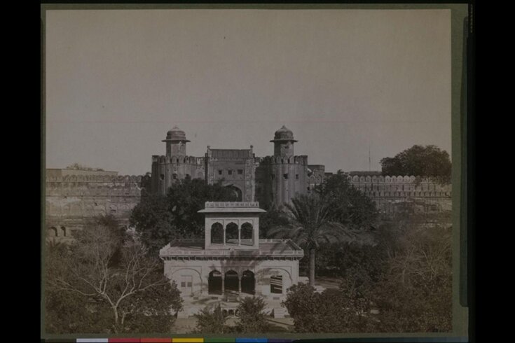 Hazuri Bagh and the fort, Lahore top image