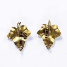 Earring thumbnail 1