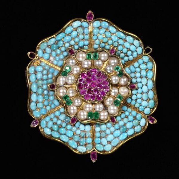 Brooch | Unknown | V&A Explore The Collections