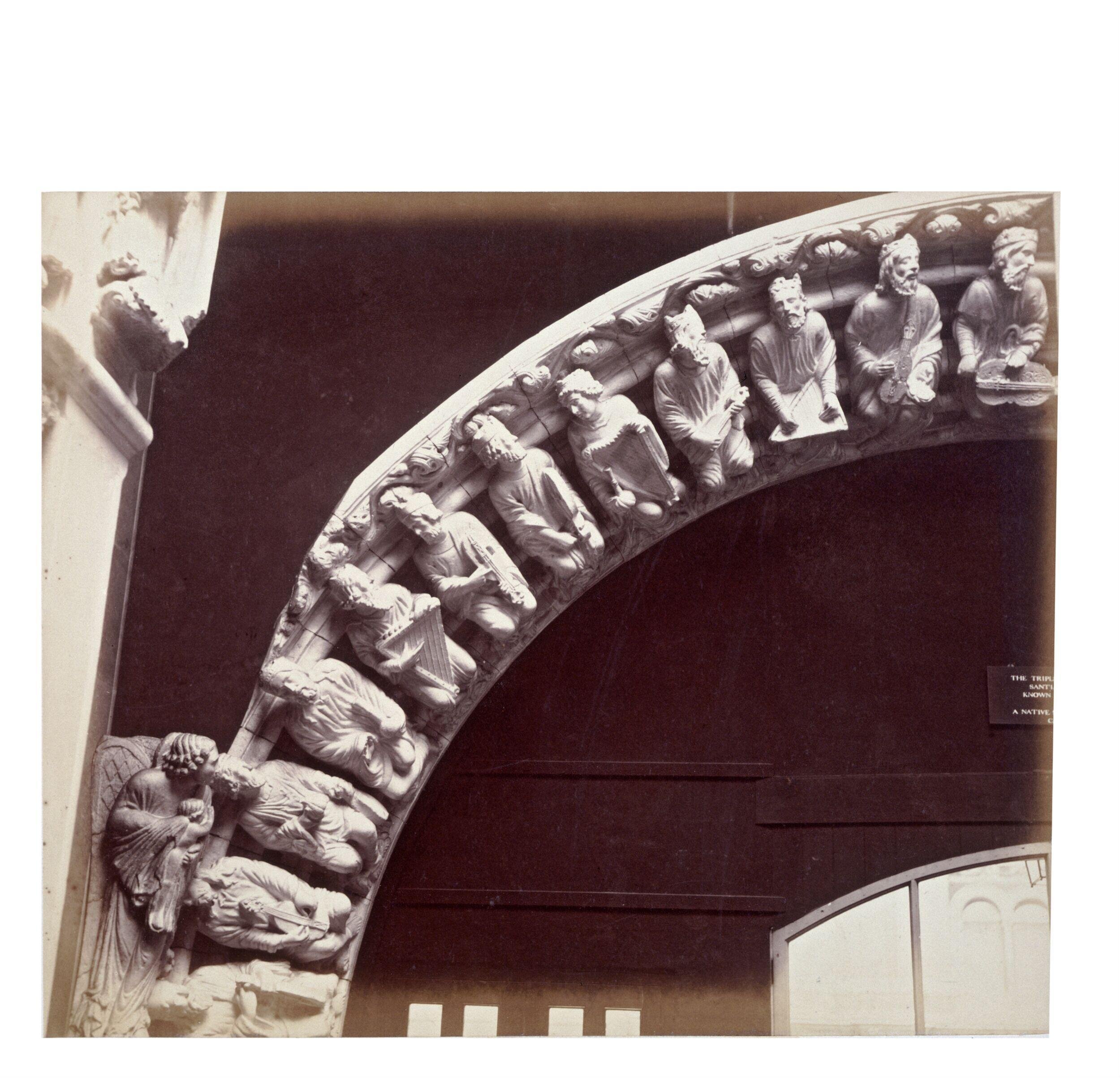 Portico de la Gloria; Archivolt of Central Doorway (Left)