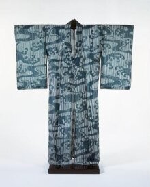 Kimono thumbnail 1
