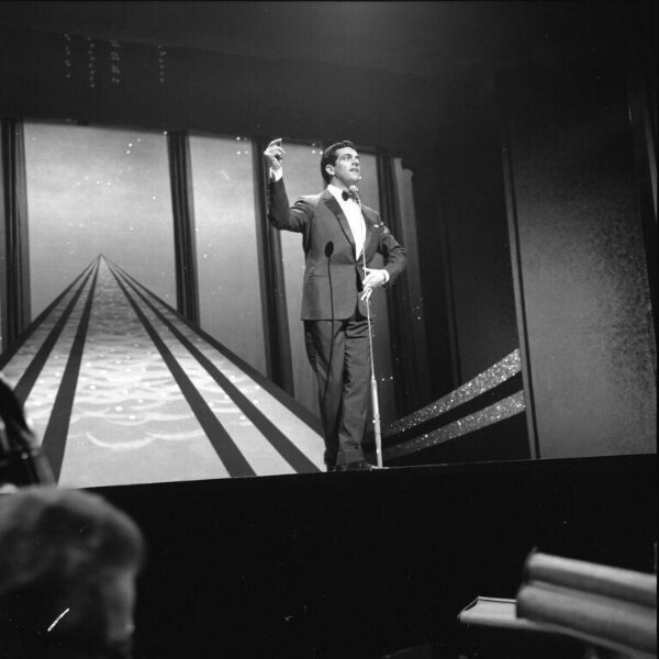 Harry Hammod Photographic Negative | Hammond, Harry | V&A Explore The Collections