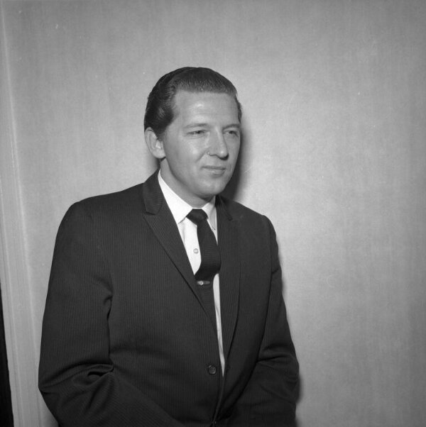 Harry Hammod Photographic Negative | Hammond, Harry | V&A Explore The Collections