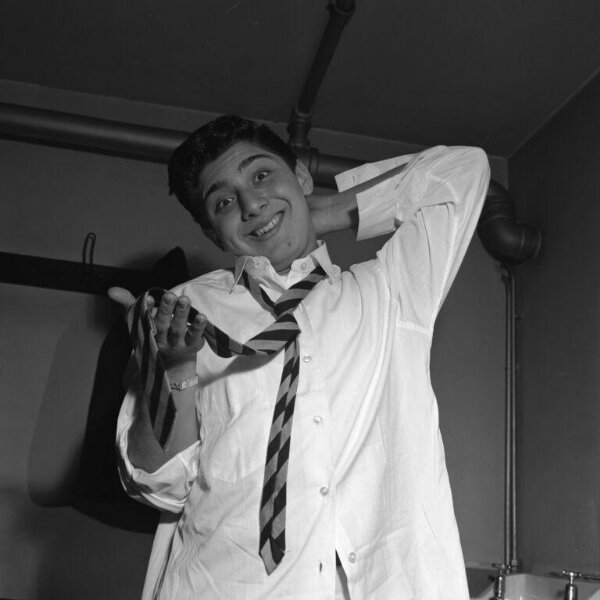Harry Hammod Photographic Negative | Hammond, Harry | V&A Explore The Collections