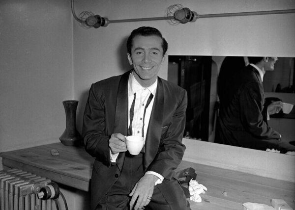 Harry Hammod Photographic Negative | Hammond, Harry | V&A Explore The Collections