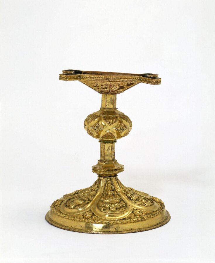 Monstrance Base top image