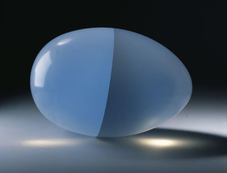 Vejce (Egg: sign of secret and new life) top image
