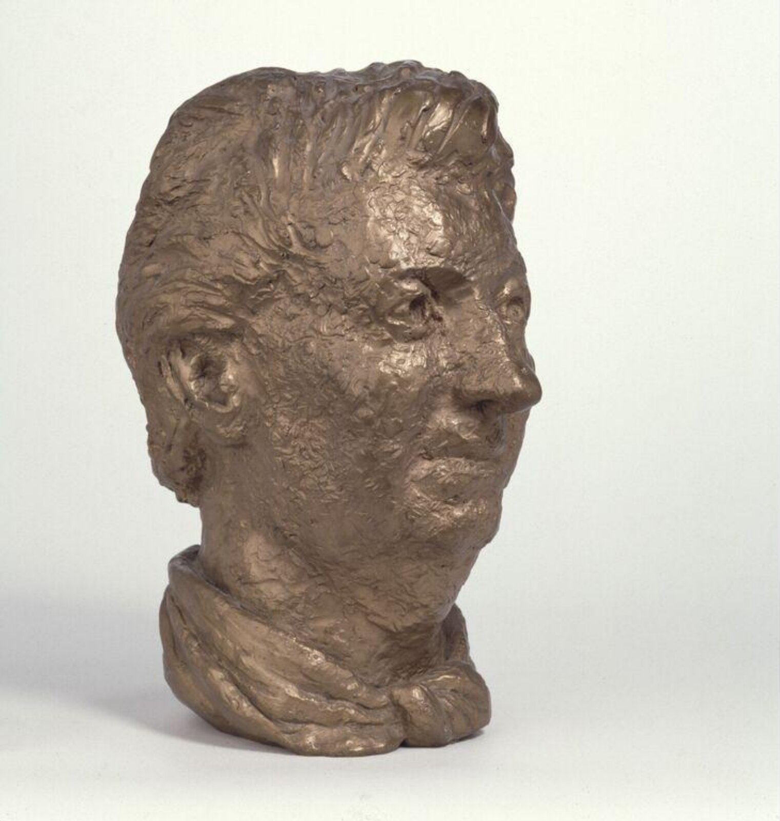 Bust, Hazel Armour, конец XX века