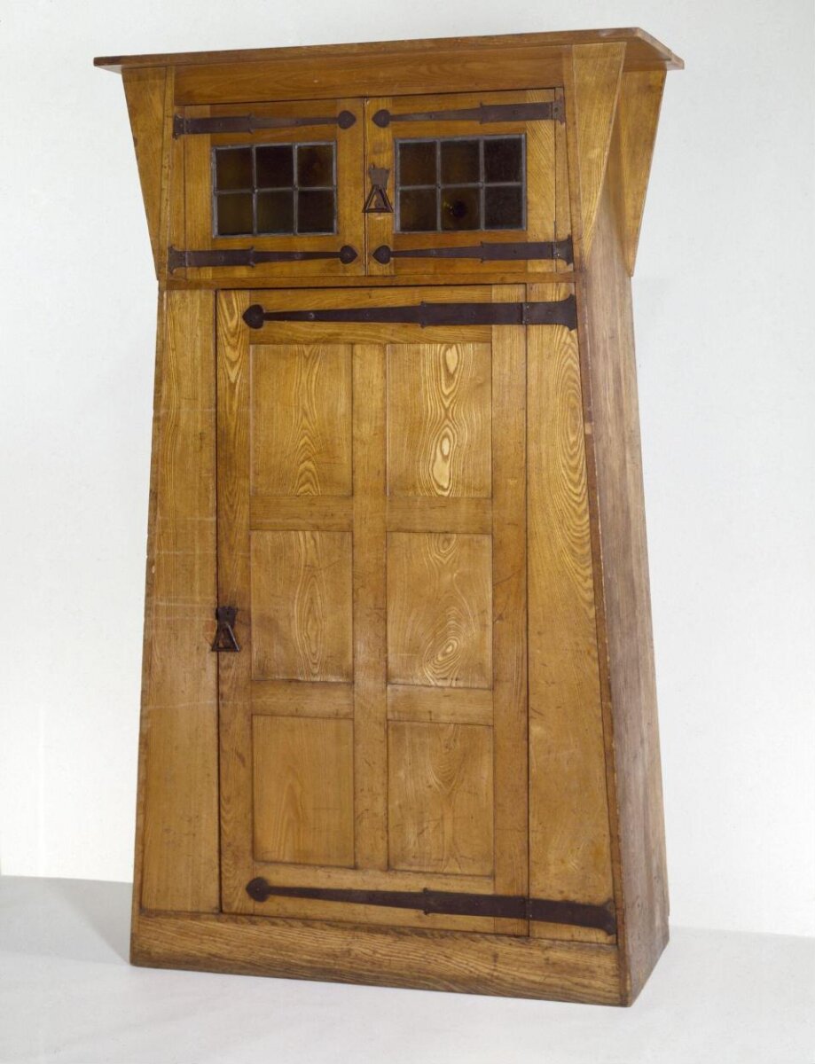 Wardrobe, Liberty & Co Ltd · post 1894 · Great Britain