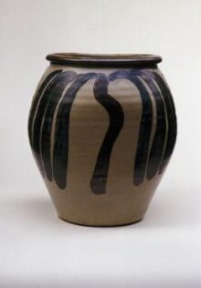 Vase thumbnail 1