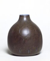 Vase thumbnail 2