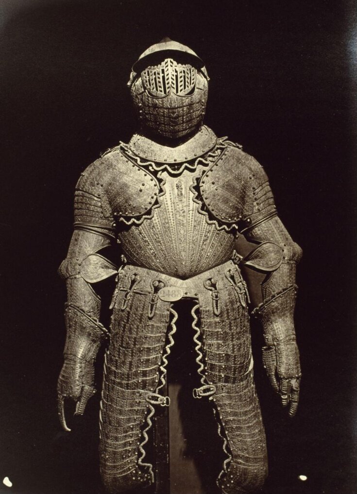 Armour of Philip III top image