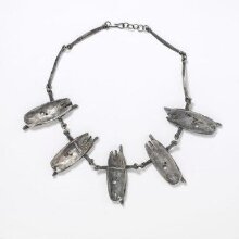 Necklace thumbnail 1