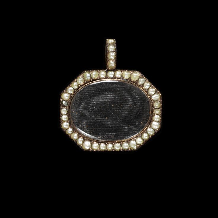 Locket | Unknown | V&A Explore The Collections