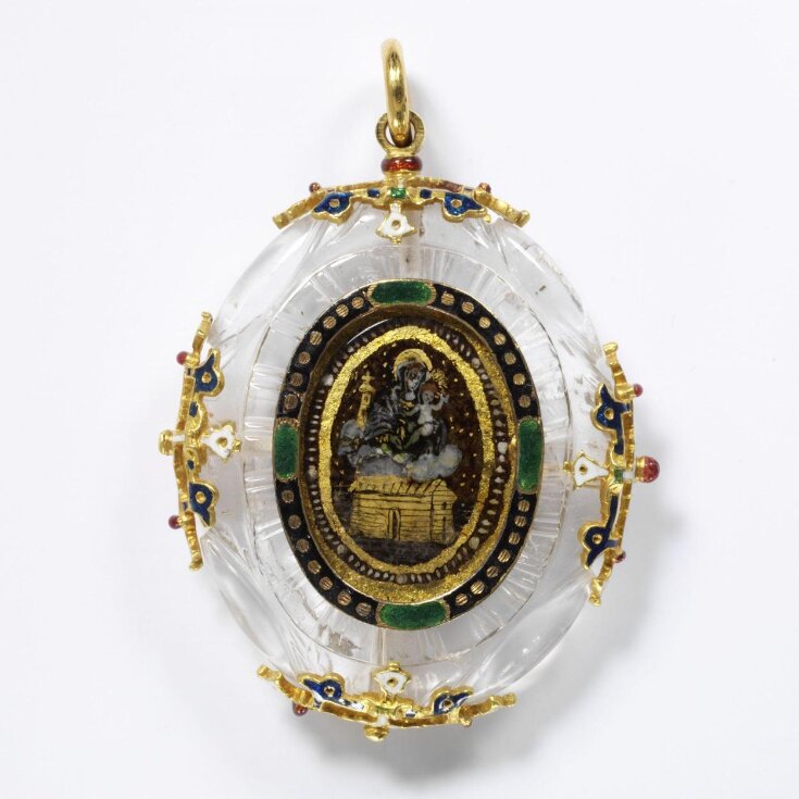 Pendant top image