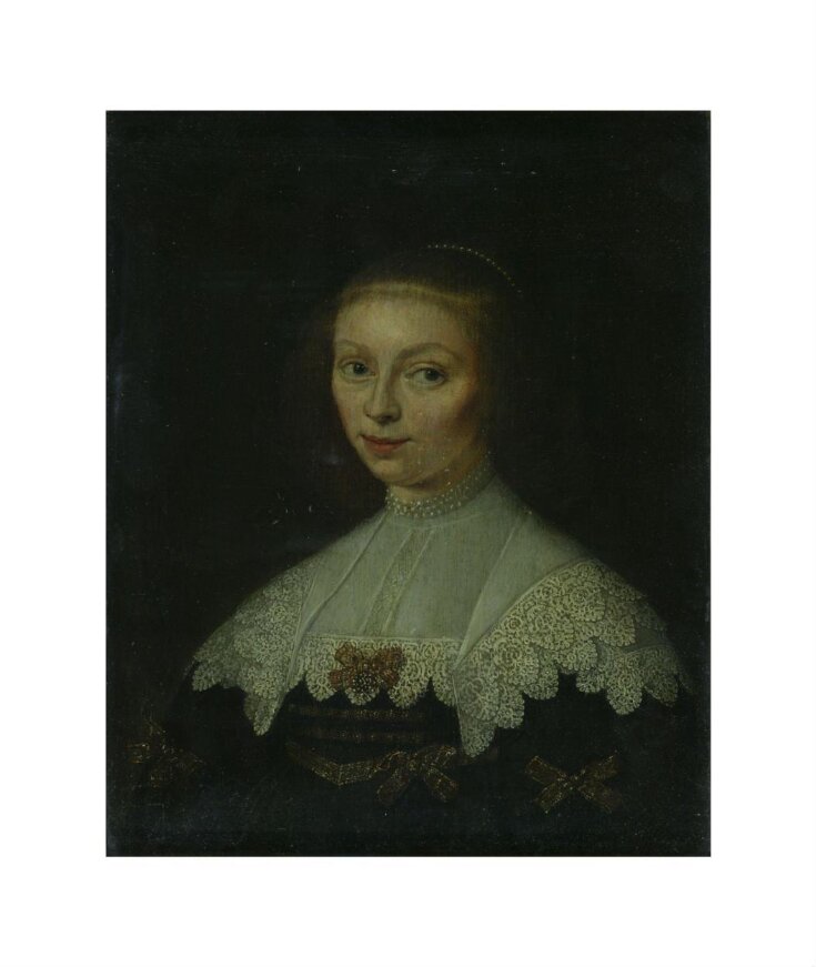 Portrait of a lady top image