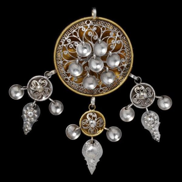 marriage-pendant-unknown-v-a-explore-the-collections