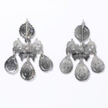 Earring thumbnail 1