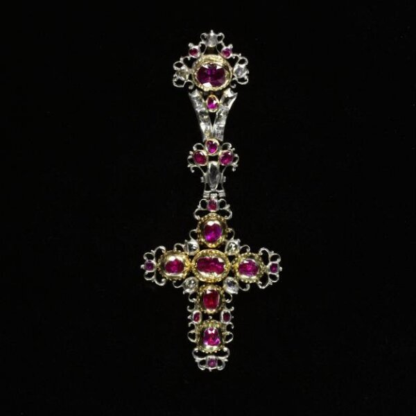 Pendant Cross | Unknown | V&A Explore The Collections