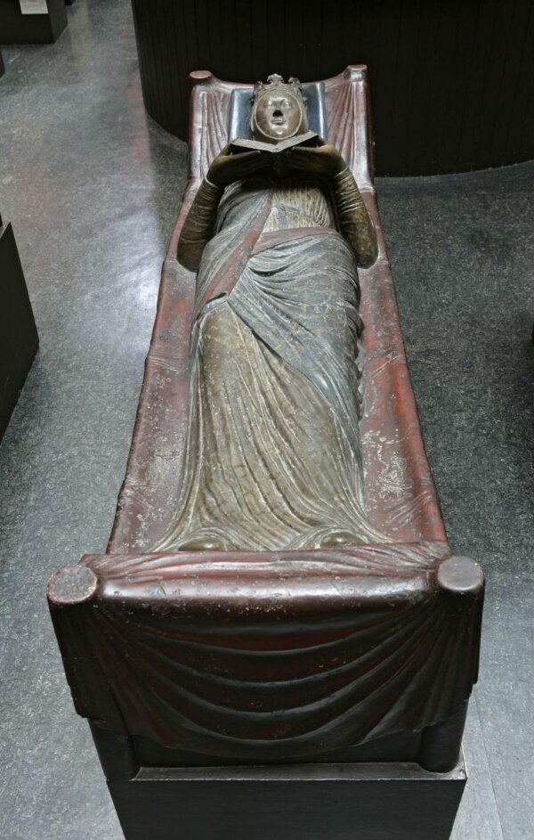 Eleanor of Aquitaine V&A Explore The Collections