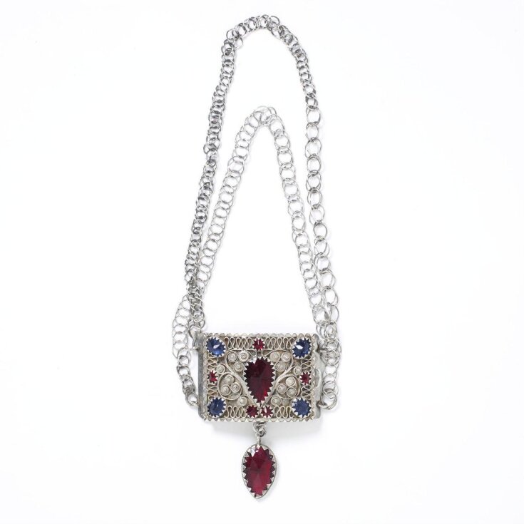 Necklace | Larsson | V&A Explore The Collections