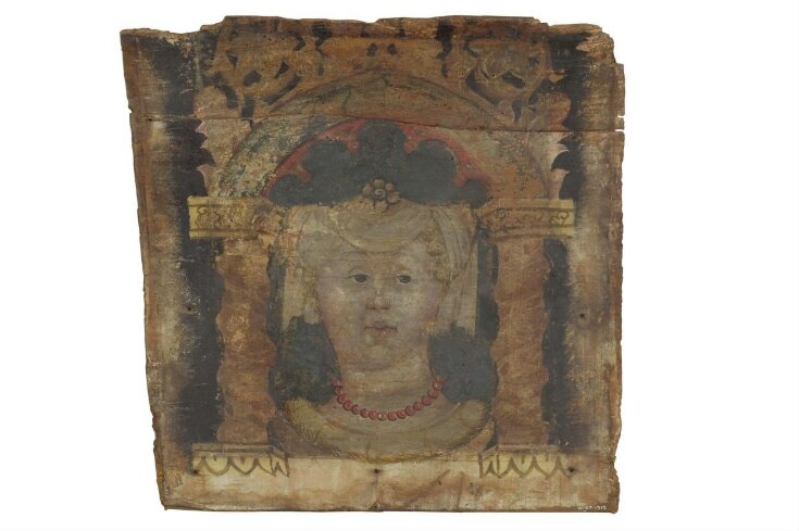 Head of a woman under an arch, full face top image
