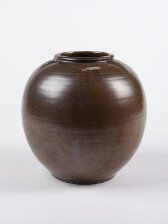 Vase thumbnail 2