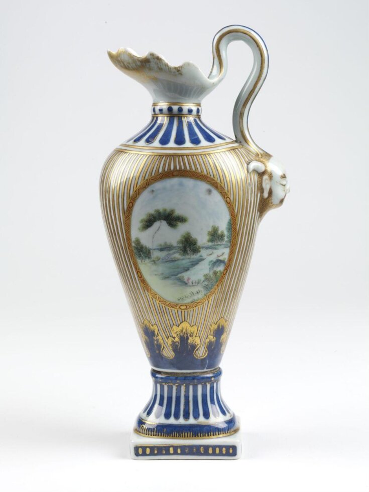 Vase top image