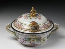 Tureen and Cover thumbnail 1