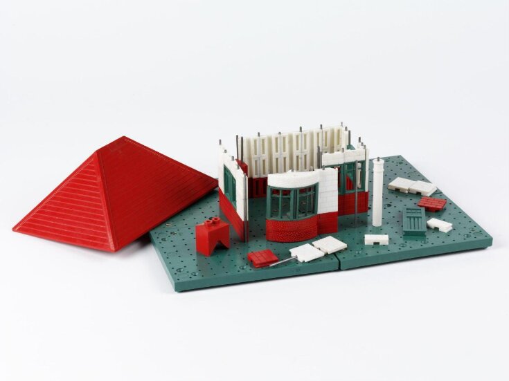 Bayko No.2 Building Set top image