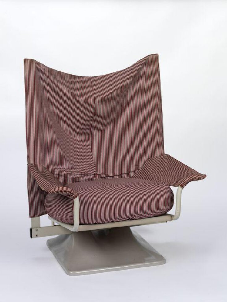 'Aeo' Chair top image