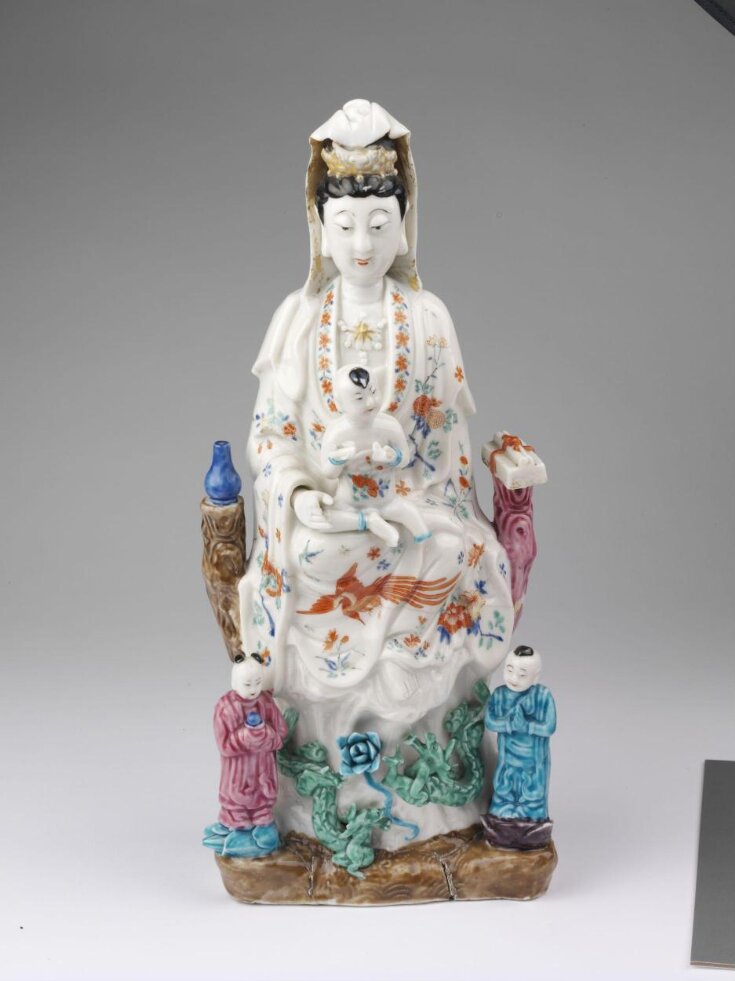 The Bodhisattva Guanyin in her aspect as the 'bringer of sons' top image