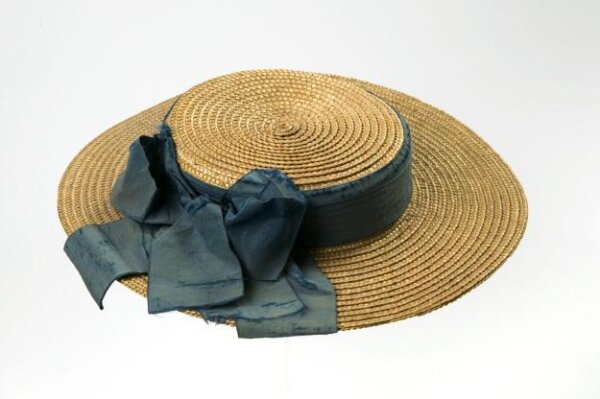 how much money do the straw hats have