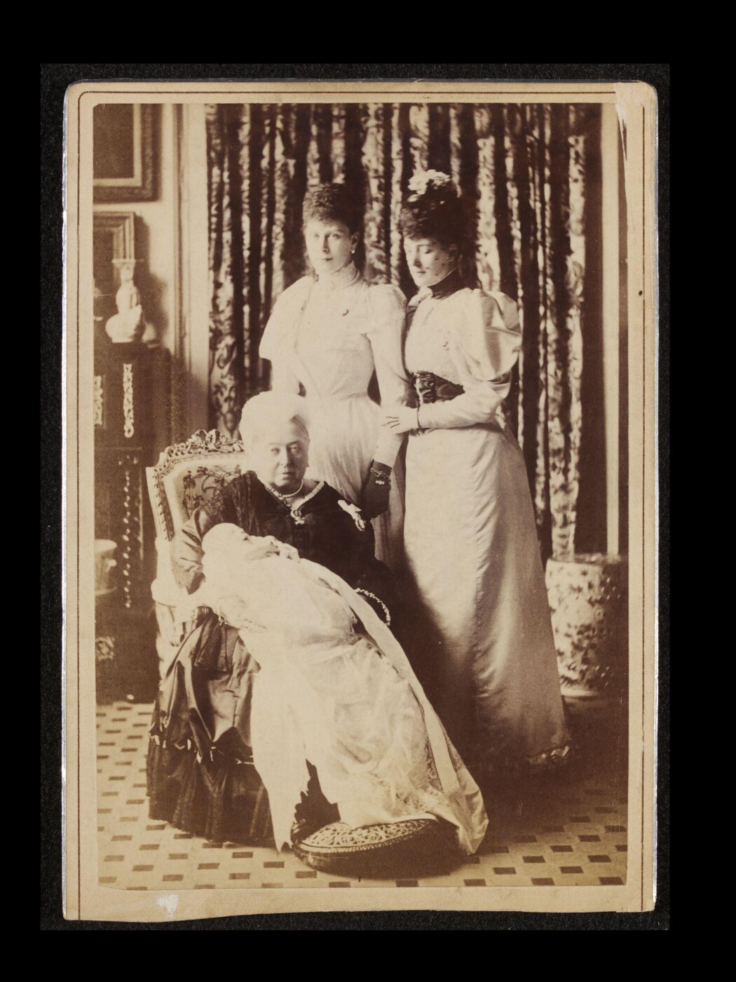 W. & D. Downey, Queen Victoria, Family Group