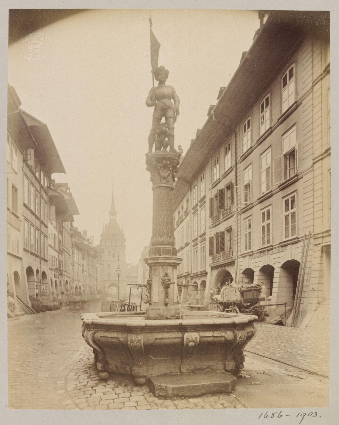 Atget, Jean-Eugène-Auguste, The Archer Fountain in the Marktgasse, Bern, Switzerland