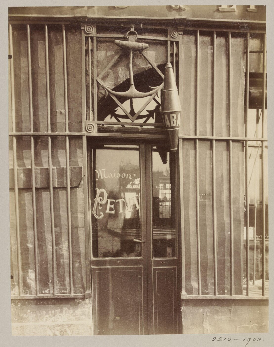 Atget, Jean-Eugène-Auguste, Sign (Shop) 38 Quai Bourbon, Paris, France