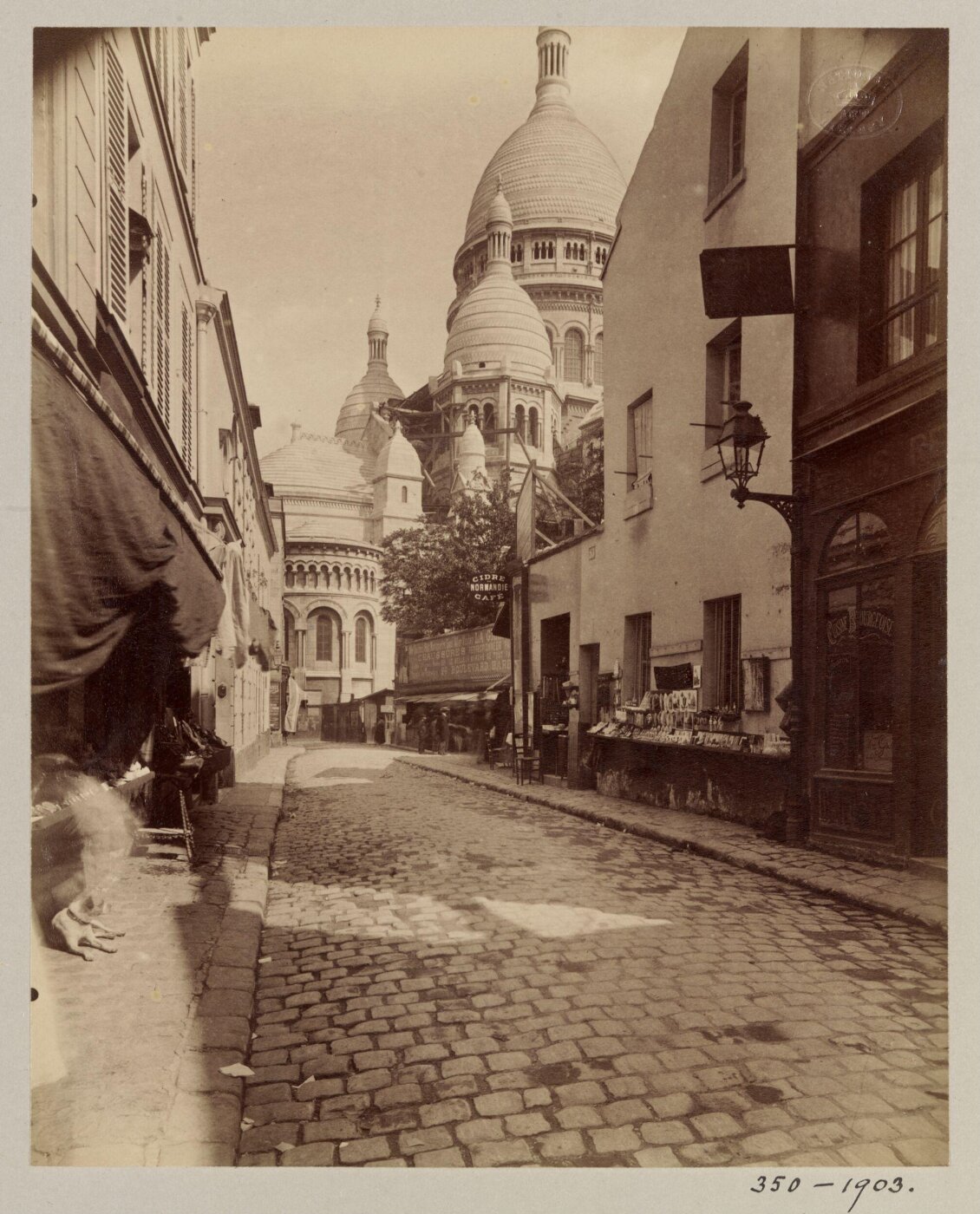 Atget, Jean-Eugène-Auguste, Église du Sacré Coeur (Church of the Sacred Heart), Montmartre, Paris, France