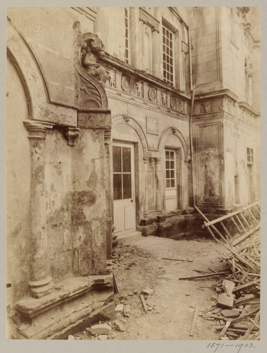 Atget, Jean-Eugène-Auguste, House of Diane de Poitiers, France
