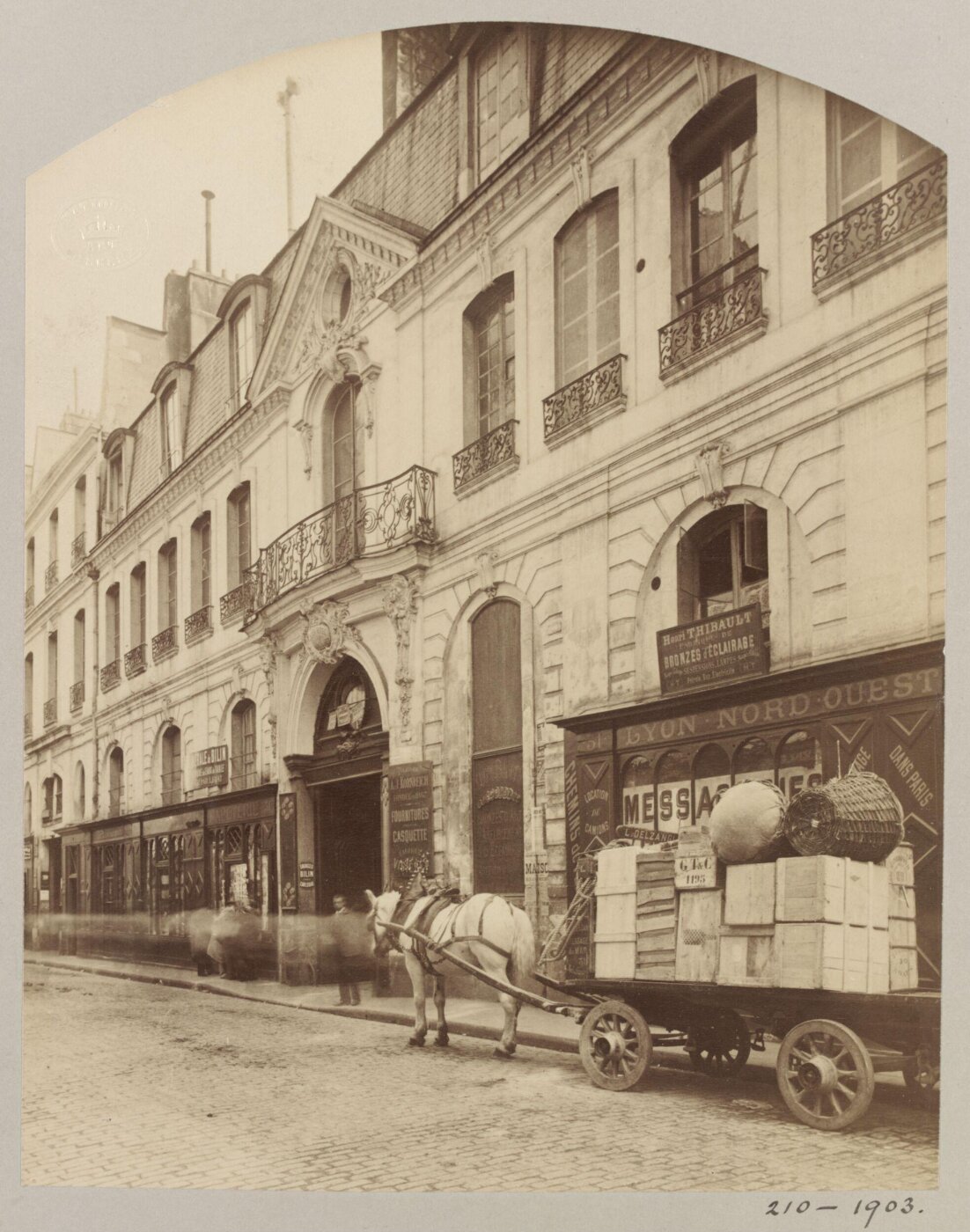 Atget, Jean-Eugène-Auguste, Hotel d'Albret, Paris, France