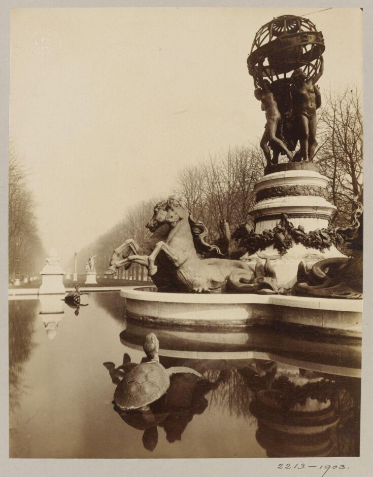 Fountain, Luxembourg Gardens, Paris, France top image