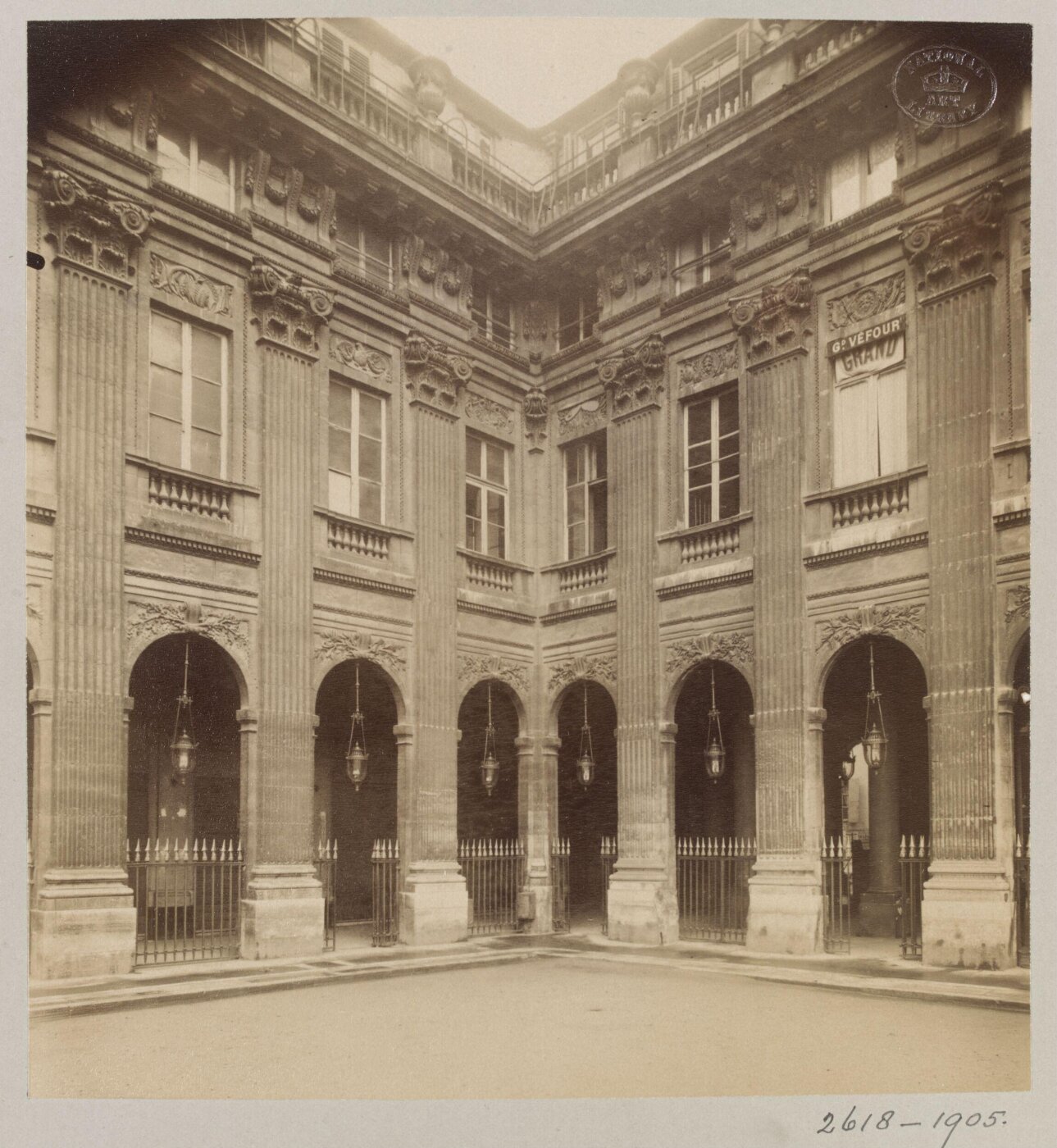 Atget, Jean-Eugène-Auguste, Palais Royal, Paris, France