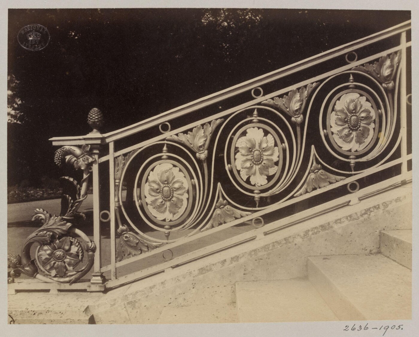 Atget, Jean-Eugène-Auguste, Staircase rail, Versailles, France