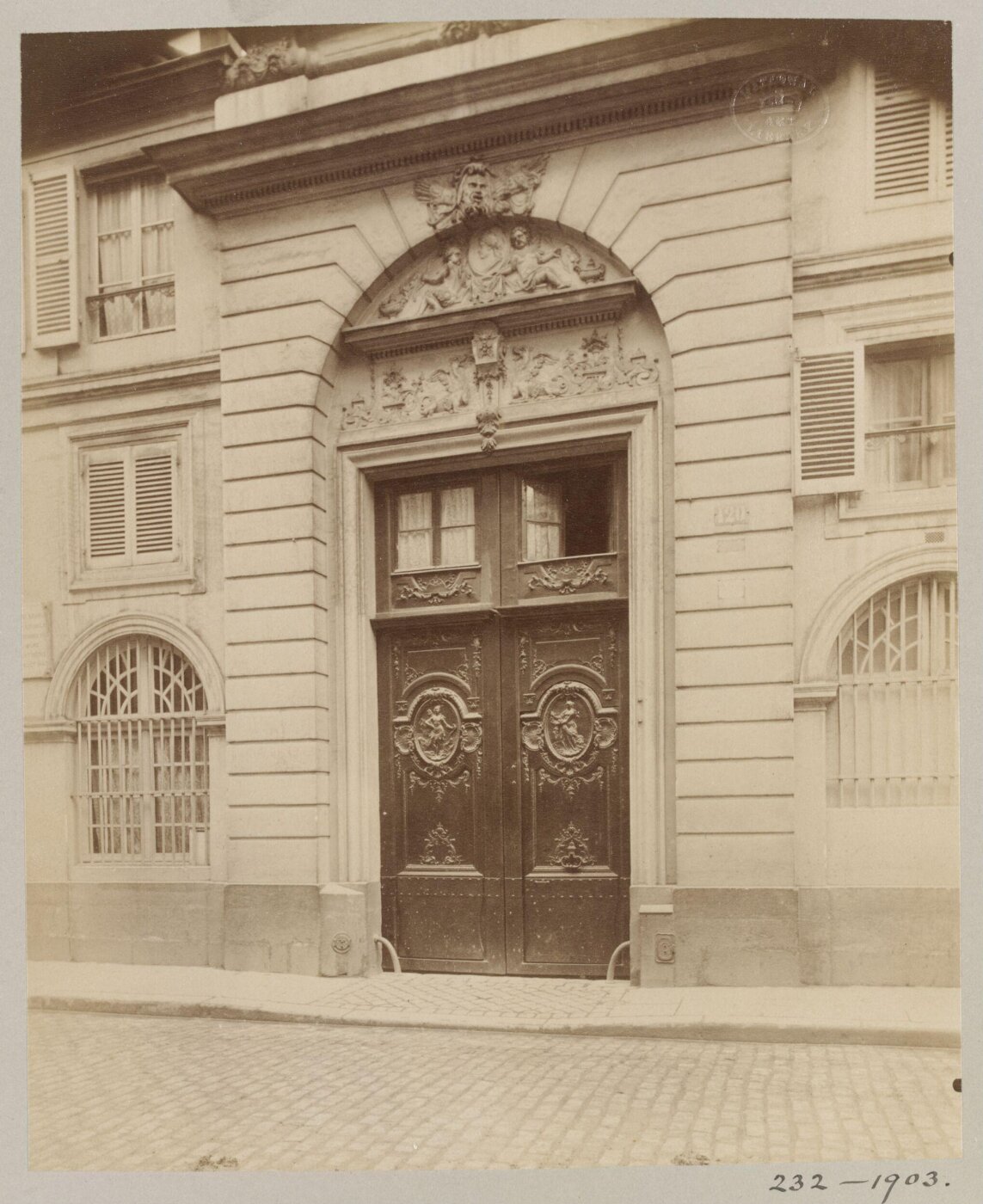 Atget, Jean-Eugène-Auguste, Hotel de Chateaubriand, Paris, France