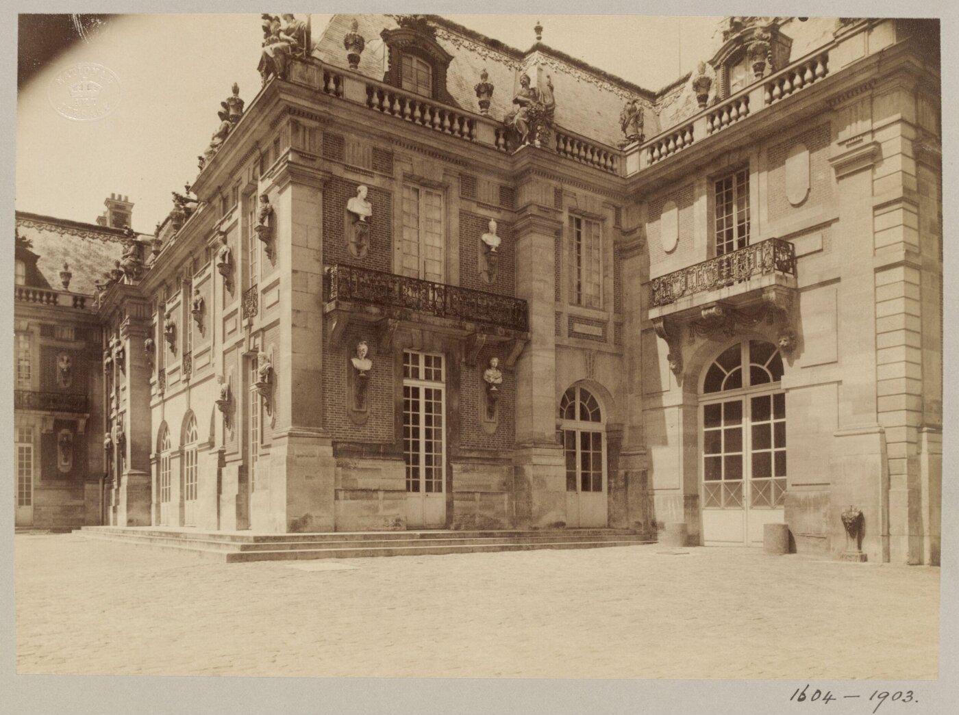 Atget, Jean-Eugène-Auguste, View of Chateau, Versailles, France