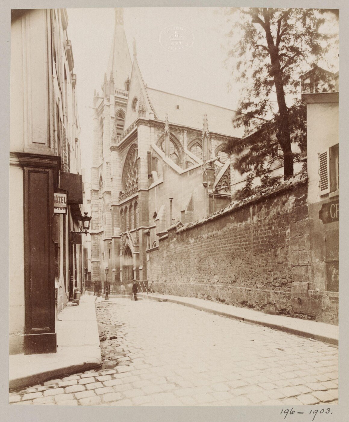 Atget, Jean-Eugène-Auguste, Rail, Church of St Severin, Paris, France