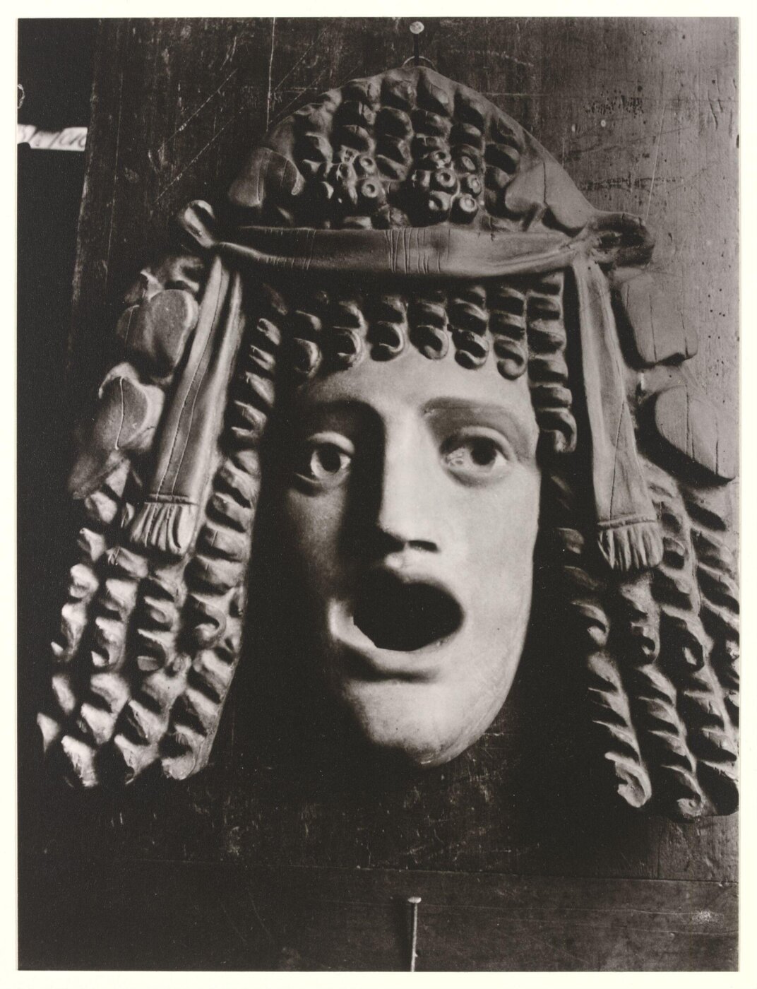 Atget, Jean-Eugène-Auguste, Masque Antique