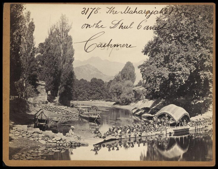 The Maharajah's Boat on the Dhul Canal.  Cashmere top image