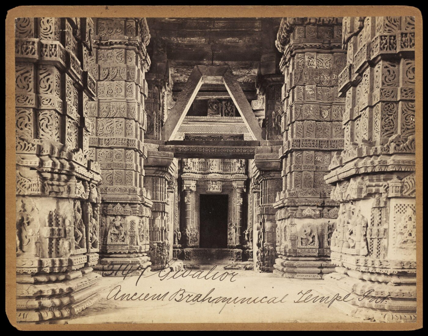 Francis Frith, Gwalior Ancient Brahminical Temple Int.