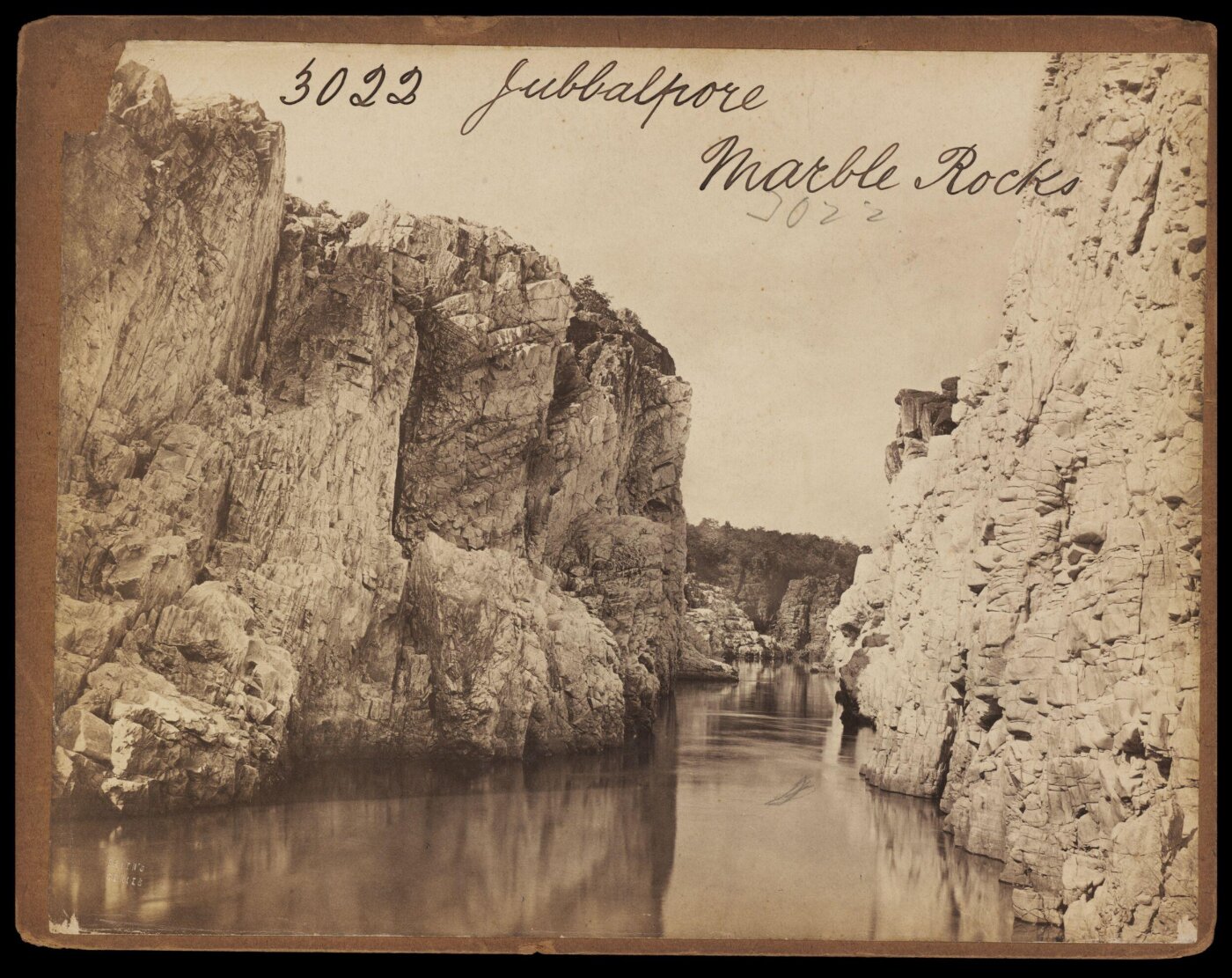 Francis Frith, Jubbalpore.  Marble Rocks